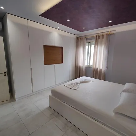 Flora Apartment