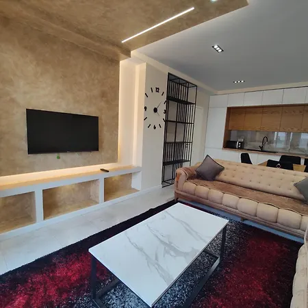 Flora Apartment *